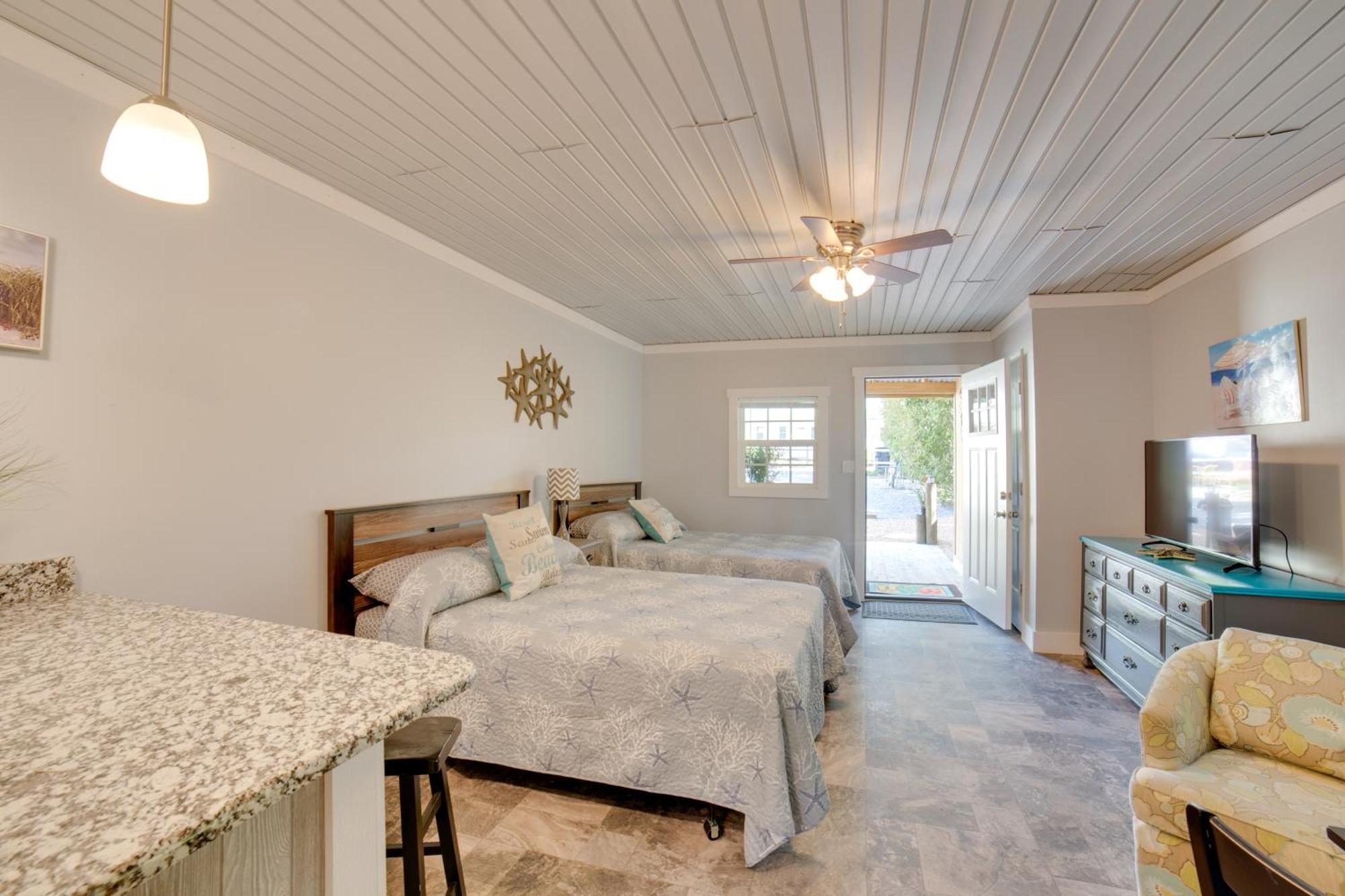 Ocean Isle Beach Studio With Patio - 1 Mi To Pier! 外观 照片